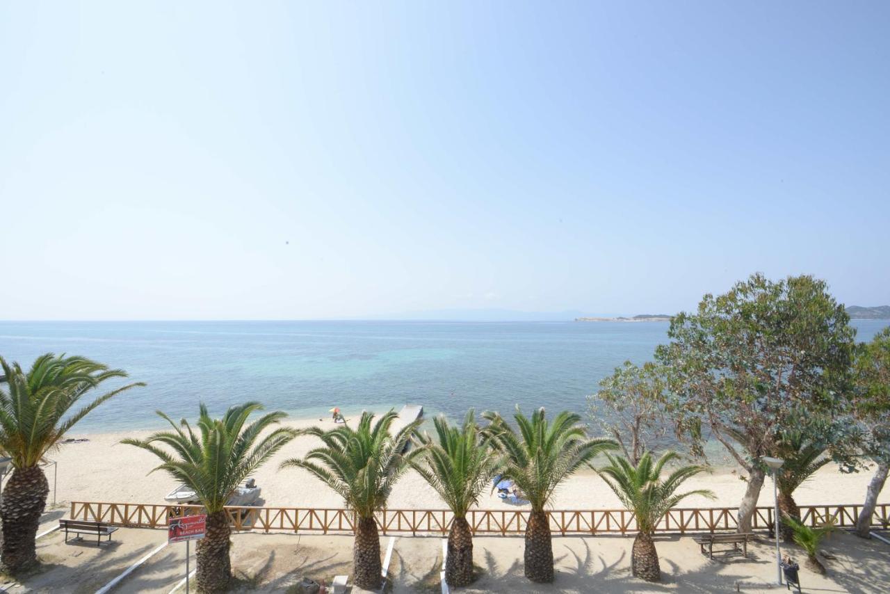 Hotel Akrogiali Ouranoupoli Exterior photo